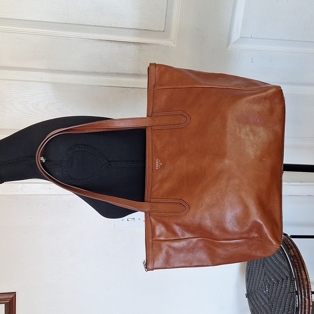 Fossil Leather Tote Bag in Cognac Brown